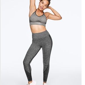 Seamless workout tight.